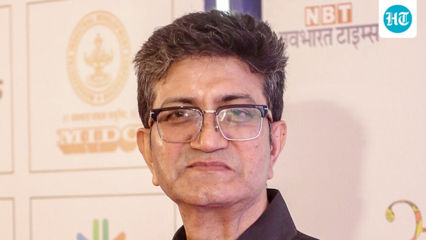 prasoon-joshi-was-appointed-chairman-of-prasar-bharati.-the-government-is-betting-on-a-“new-creative-voice”