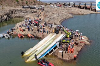 ‘he-finally-jumped-in,-unaware-of-the-yellow-alert’:-cruise-boat-captain-reveals-lapses,-his-truth-in-jabalpur-tragedy