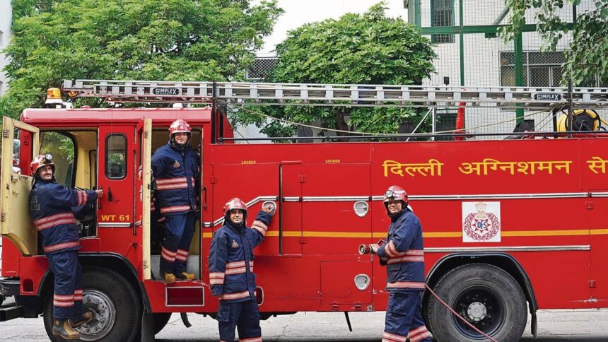 at-least-nine-have-been-killed-in-a-fire-in-delhi’s-vivek-vihar,-and-police-say-the-search-is-still-ongoing