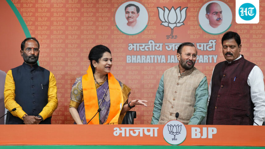 after-switching-to-bjp,-padmaja-venugopal-is-eyeing-thrissur-in-a-three-cornered-fight