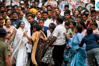 the-party-has-left-the-building:-the-rise-of-parallel-politics-in-bengal