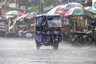 kolkata-to-witness-heavy-rain-on-counting-day;-imd-issues-orange-alert-in-parts-of-west-bengal