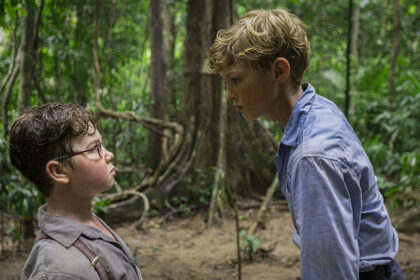 lord-of-the-flies-movie-review:-the-kids-aren’t-all-right,-but-william-golding’s-lavish,-horror-inducing-adaptation-on-netflix-is-​​pretty-great.