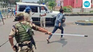election-results-in-west-bengal-were-disrupted-by-clashes-at-the-vote-counting-center-in-barrackpore;-security-forces-resort-to-lathi-charges