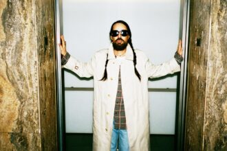 alessandro-michele-brings-valentino-and-his-vision-of-the-world-to-la.