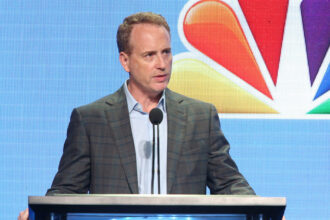 bob-greenblatt-returns-to-nbcuniversal-with-a-first-look-deal