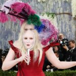 game-of-thrones-star-gwendoline-christie-wears-her-face-mask-to-the-met-gala