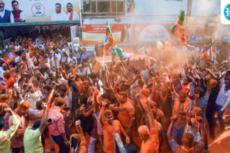 a-local-pitch,-a-softer-tone,-and-a-focus-on-welfare:-how-the-bjp-penetrated-the-bengal-citadel