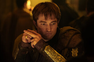 the-odyssey-trailer:-matt-damon-returns-home-to-rescue-anne-hathaway-from-robert-pattinson