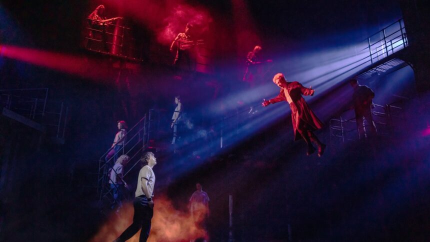 broadway-box-office:-‘lost-boys’-grosses-$1-million,-maya-rudolph-breaks-‘oh,-mary!’-records