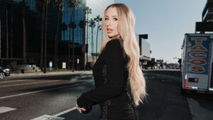 tana-mongeau-is-(finally)-‘brand-safe’-in-time-for-her-most-lucrative-era-yet