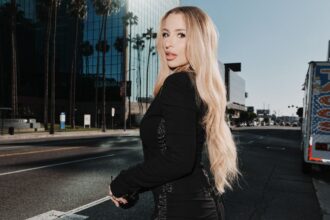 tana-mongeau-is-(finally)-‘brand-safe’-in-time-for-her-most-lucrative-era-yet
