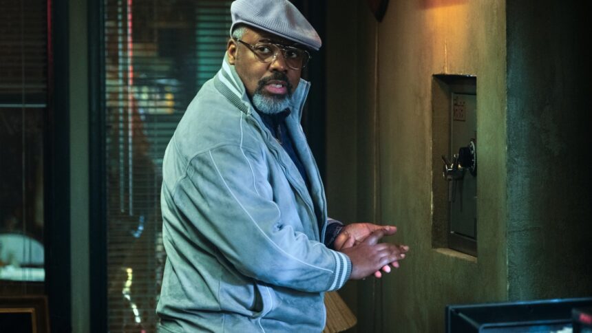 inside-zendaya’s-disney-reunion-on-‘euphoria’-with-kadeem-hardison:-“she’s-a-little-less-goofy”
