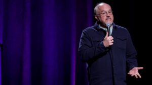 louis-ck-gets-a-standing-ovation-at-the-raunchy-comeback-show-during-the-netflix-comedy-festival