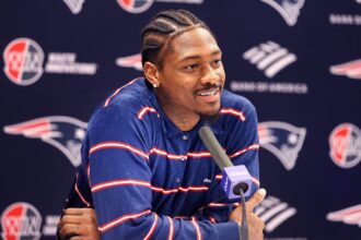 who-is-stefon-diggs?-5-things-to-know-about-the-football-player