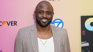 wayne-brady-reignites-bill-maher-feud-in-new-podcast-interview-with-sarah-jones:-‘he’s-a-racist’