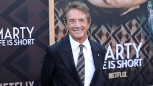martin-short-performs-a-raunchy-song-with-paul-shaffer-during-david-letterman’s-netflix-event