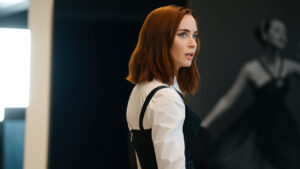 could-the-real-emily-stand-up-to-“the-devil-wears-prada”?-oh,-wait,-she-can’t-leave-her-office