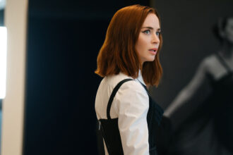 could-the-real-emily-stand-up-to-“the-devil-wears-prada”?-oh,-wait,-she-can’t-leave-her-office