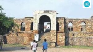 experts-discuss-conservation-approach-within-the-framework-of-the-sultan-gari-revival-plan