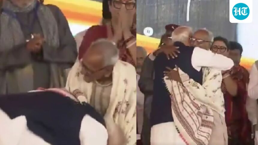 who-is-makhanlal-sarkar,-the-98-year-old-bjp-worker-whose-feet-were-touched-by-pm-modi-at-the-bengal-oath-ceremony?