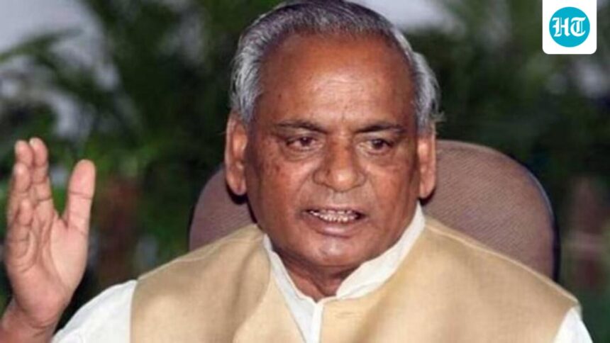 keeping-up-with-up:-the-day-when-up-had-2-cm-and-the-governor-was-the-ruler