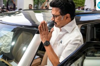 ‘i-think-you-will-learn-the-nuances-soon’:-mk-stalin’s-advice-in-his-greetings-to-tamil-nadu-cm-vijay