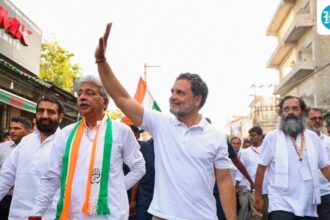 ‘muthu-ji,-your-political-views-are-your-own’:-rahul-gandhi-quips-with-investment-advisor