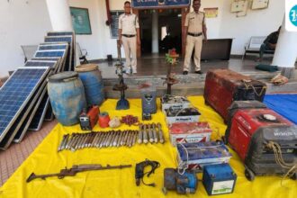 chhattisgarh:-troops-recover-weapons-and-explosives-from-maoist-hideout-in-bijapur