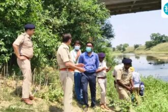 a-child-among-two-dead;-the-headless-bodies-were-cut-into-18-pieces-and-thrown-into-the-bihar-river