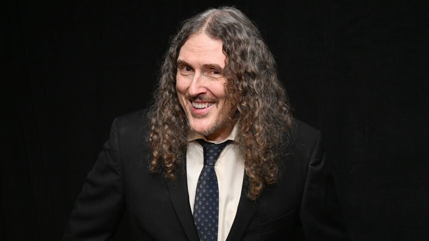 ‘weird-al’-yankovic-musical-is-in-the-works-with-the-creators-behind-‘moulin-rouge’!-and-“beetlejuice”