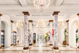 where-check-in-takes-place-in-cannes