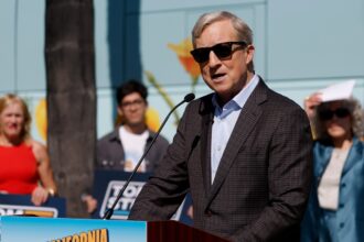 tom-steyer-believes-paramount-warner-brothers-merger-amounts-to-‘right-wing-media-takeover’