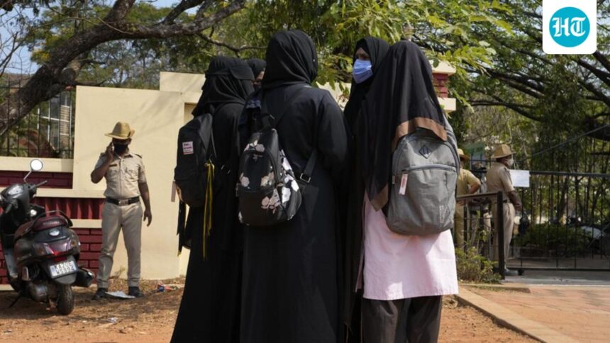 karnataka-scraps-hijab-order-2022,-allows-religious-symbols-to-be-worn-in-uniform