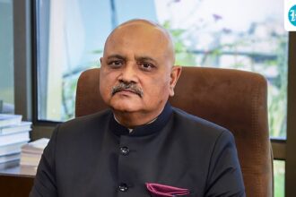 the-center-extends-the-tenure-of-cbi-chief-pravin-sood-by-another-year
