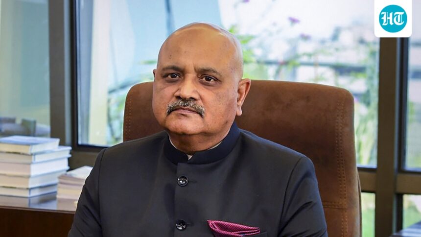 the-center-extends-the-tenure-of-cbi-chief-pravin-sood-by-another-year