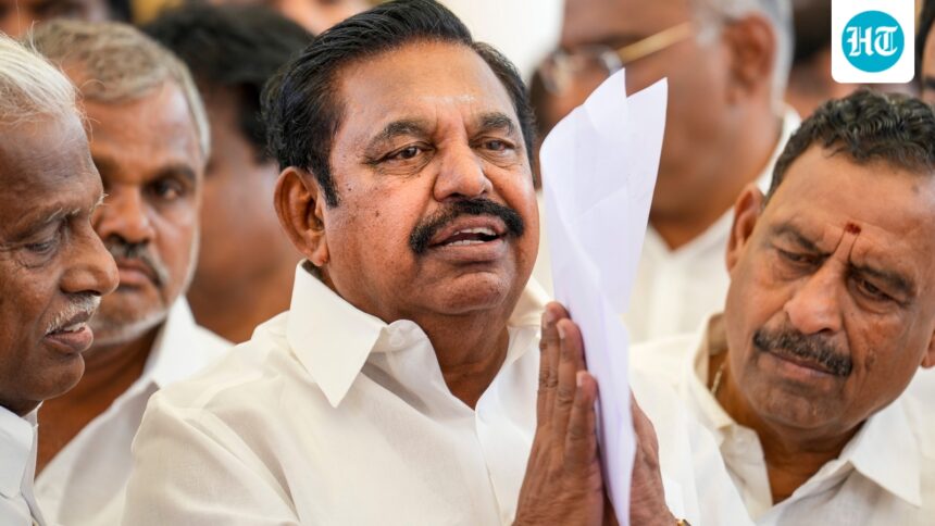 tight-security-at-aiadmk-headquarters-in-chennai-after-internal-division