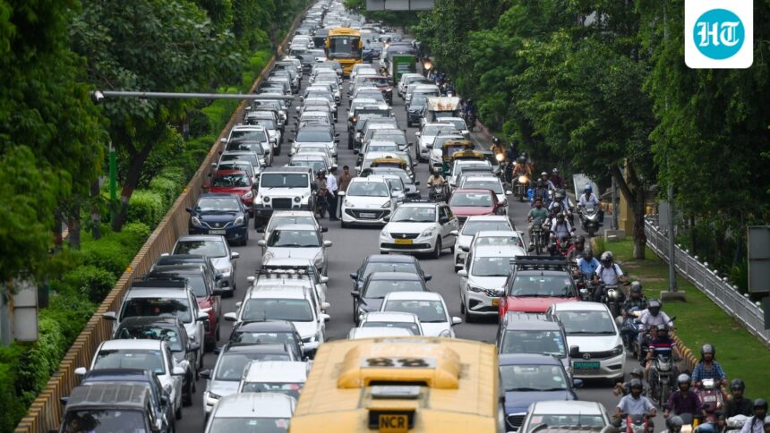 supreme-court-directs-states-to-ensure-transportation-vehicles-install-tracking-devices-and-emergency-buttons