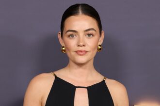 lucy-hale-stars-in-mackenzie-monroe’s-a-young-widow’s-guide-to-life