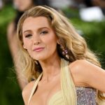 why-a-reporter-froze-in-front-of-blake-lively:-the-quiet-power-dynamic-that-no-one-talks-about