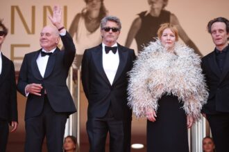 cannes-film-festival-hosts-“homeland-of-the-fathers”-with-a-standing-ovation-for-sandra-holler-and-pawel-pawlikowski