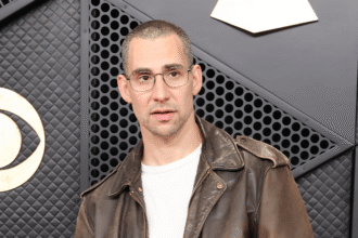 jack-antonoff-attacks-ai-music-creators,-calling-them-“godless-bitches”