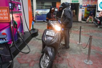 petrol,-diesel-price-hike-live-updates:-check-revised-rates-in-delhi,-mumbai,-kolkata,-chennai