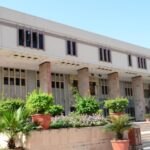 delhi-hc-asks-cci-not-to-issue-any-final-order-on-the-probe-against-apple