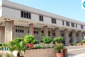 delhi-hc-asks-cci-not-to-issue-any-final-order-on-the-probe-against-apple