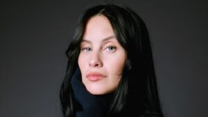 melina-smit-finds-herself-under-the-wing-of-pedro-almodovar