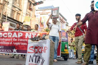 cbi-arrests-‘key-leader’-of-neet-ug-leak:-chemistry-teacher-kulkarni-who-worked-with-nta,-leaked-paper-in-pune