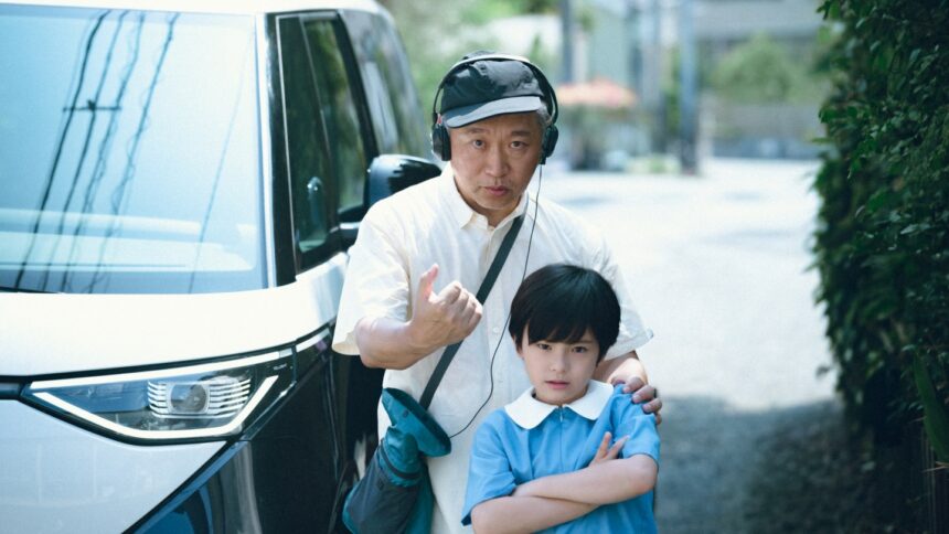 hirokazu-kore-eda,-the-great-humanist-of-japanese-cinema,-tackles-the-age-of-artificial-intelligence-in-“sheep-in-a-box”