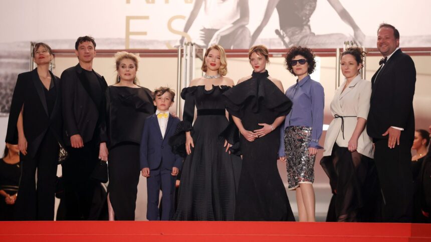 cannes-film-festival:-“gentle-monster”-cheers-at-premiere,-pushing-lea-seydoux-into-the-race-for-best-actress-and-oscar