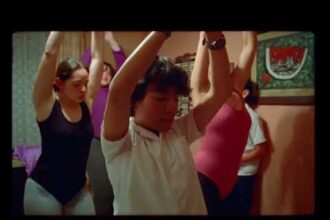 in-six-months-in-a-pink-and-blue-building,-the-director-revisits-the-pain-of-a-family-in-1990s-mexico-city-through-the-lens-of-love-and-joy-(cannes-exclusive-clip)